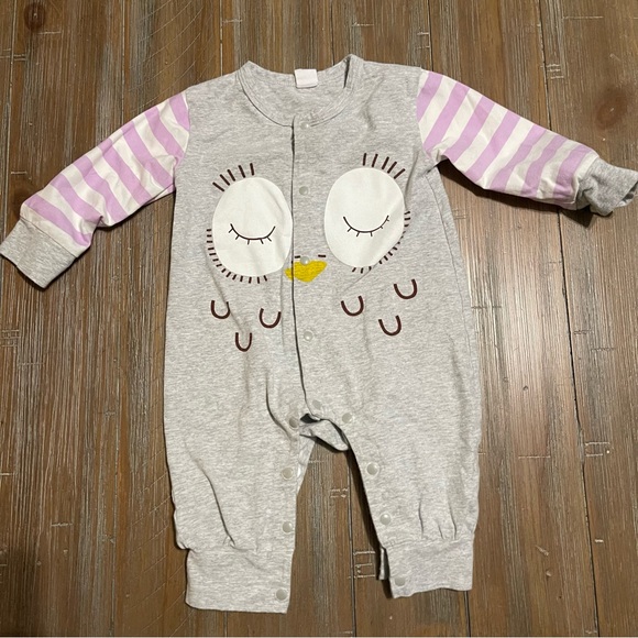✨2/$6✨ Baby girl jumpsuit - Picture 1 of 2